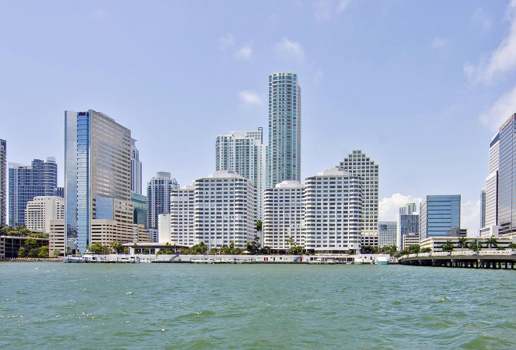Four Ambassadors Apartments Miami Exterior foto